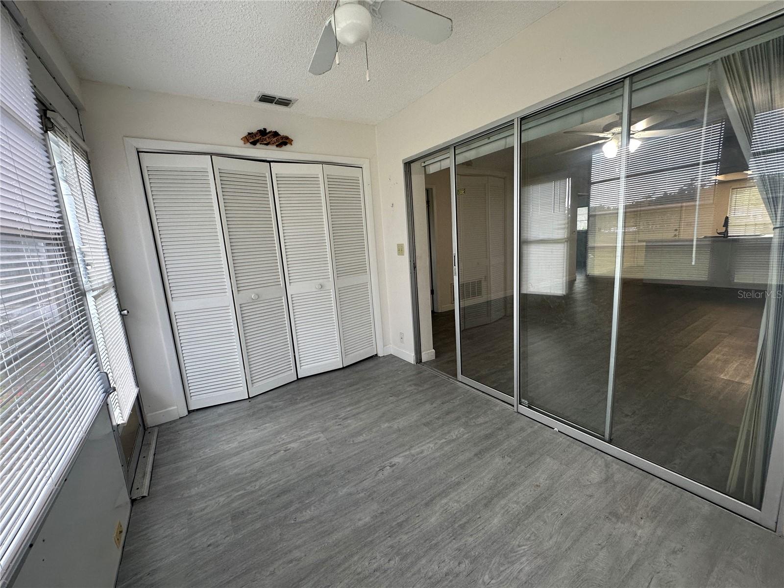 VILLAGE WOODS CONDO PH 02 - Residential