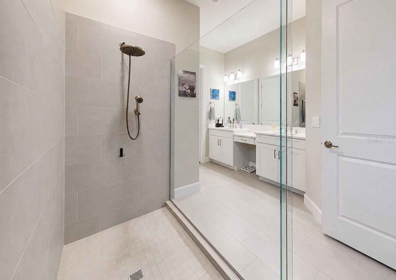 ESPLANADE NORTH AT ARTISAN LAKES SUBPH I - Residential