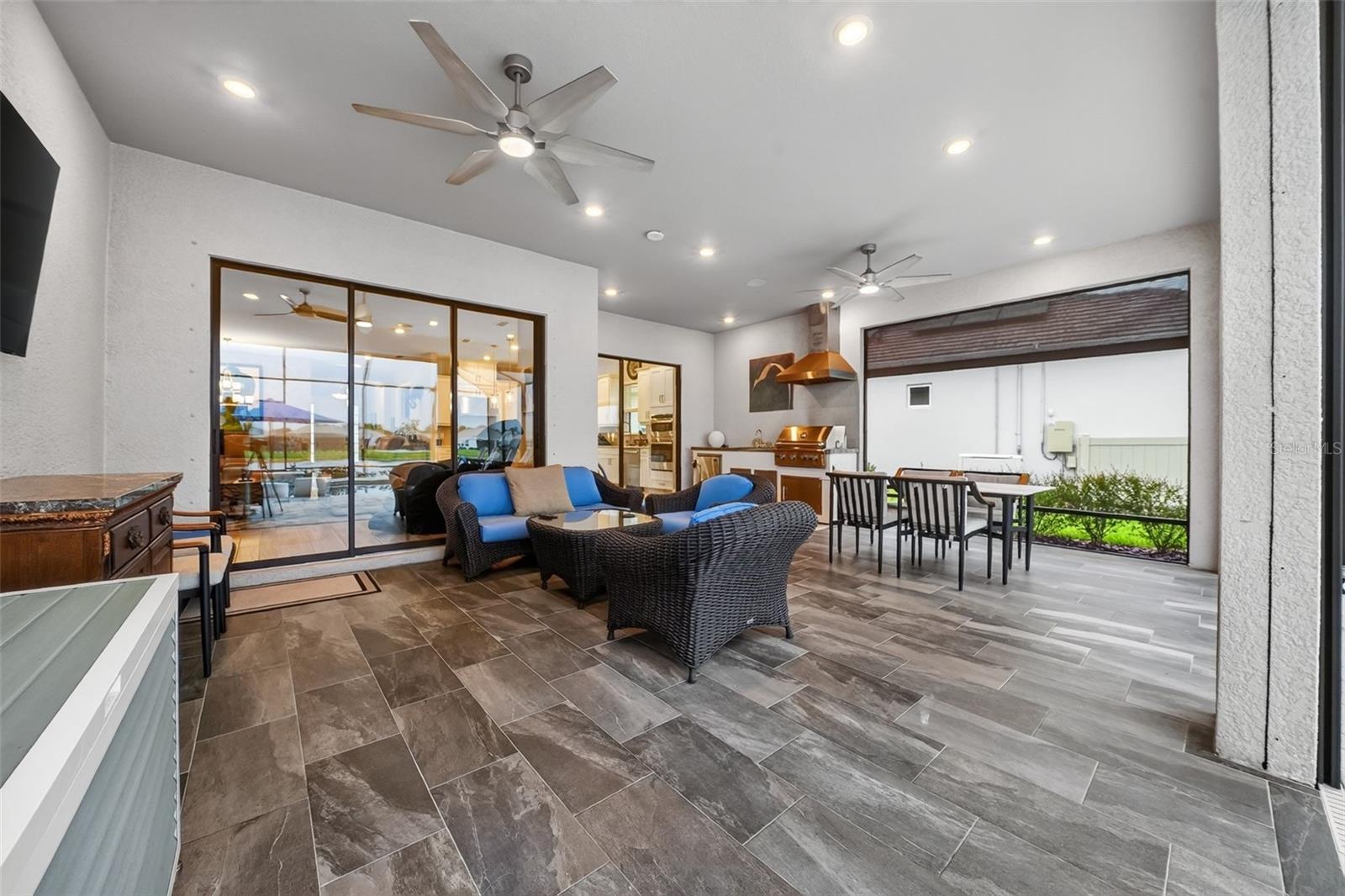 ESPLANADE NORTH AT ARTISAN LAKES SUBPH I - Residential
