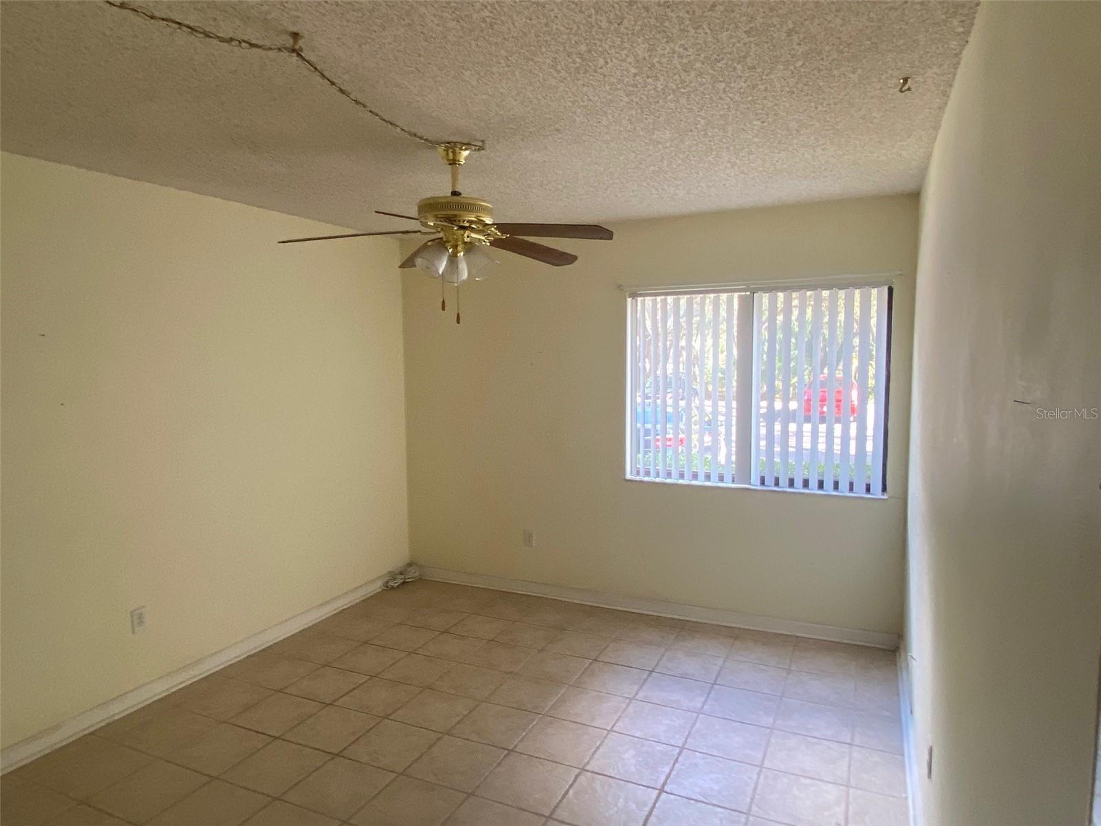 RAINTREE VILLAGE CONDO N - Residential