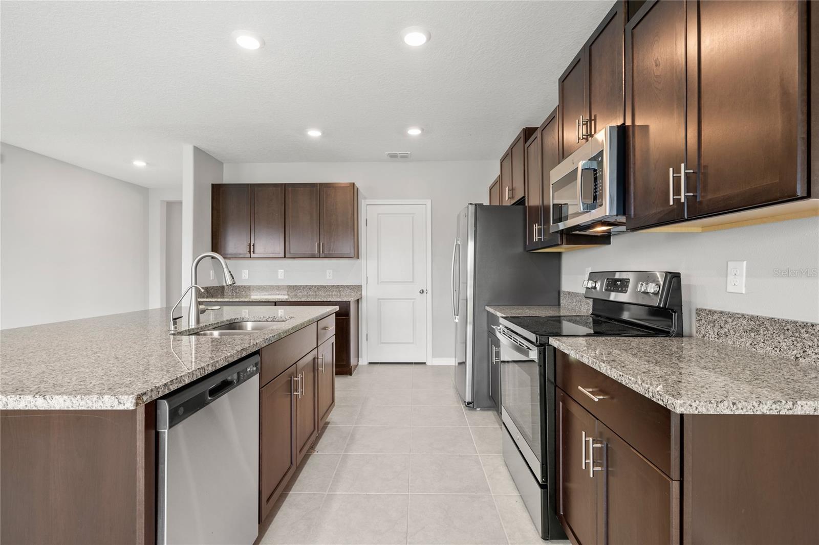 CREEK PRESERVE PH 2 3 & 4 - Residential Lease
