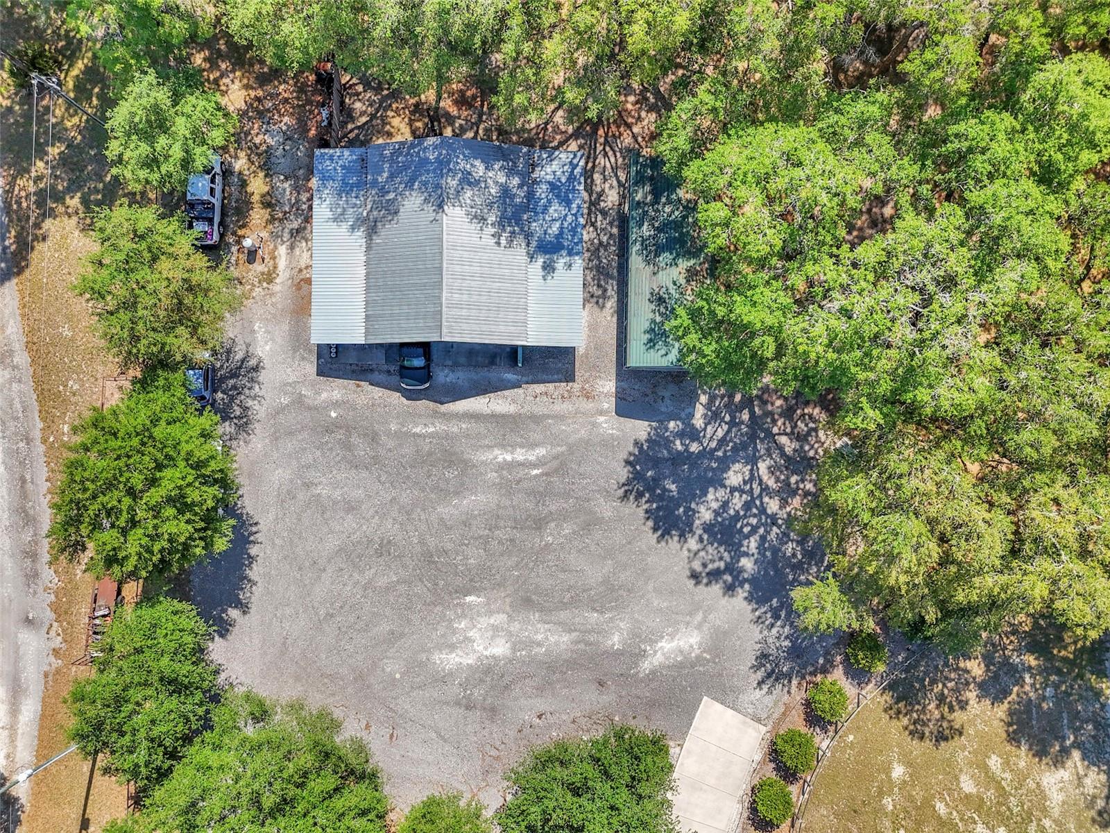 NO SUBDIVISION NAME - Residential