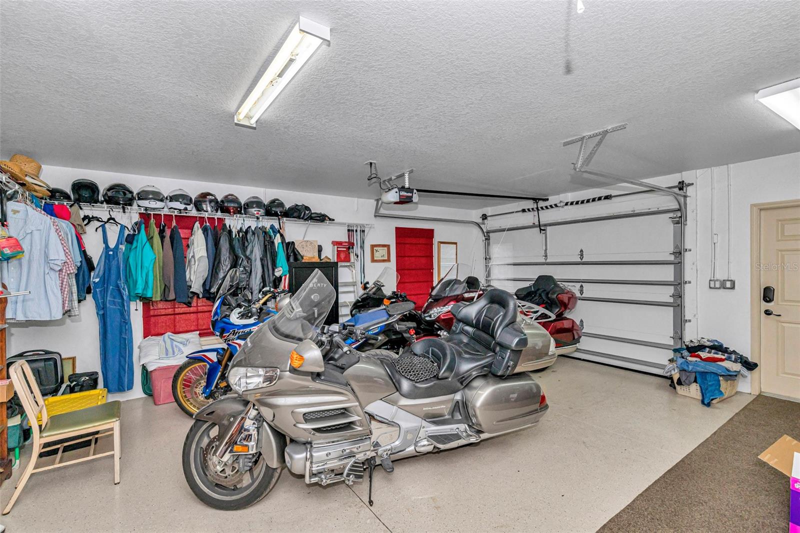 NO SUBDIVISION NAME - Residential