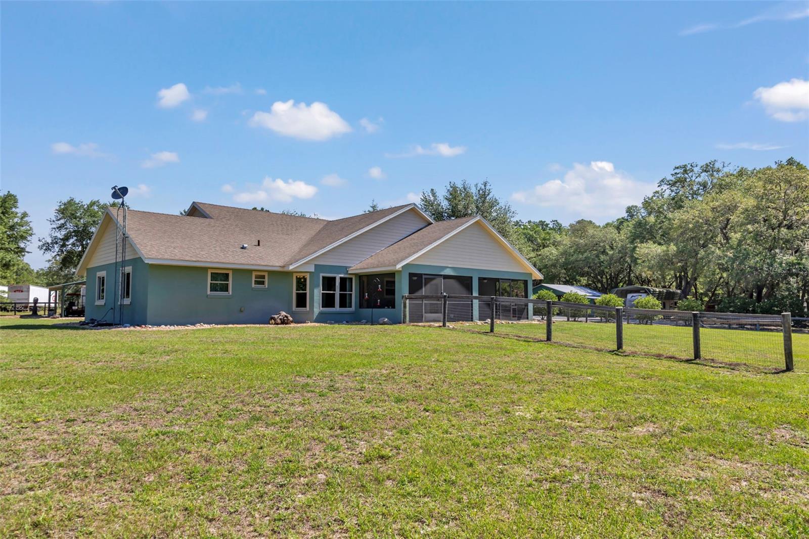 NO SUBDIVISION NAME - Residential