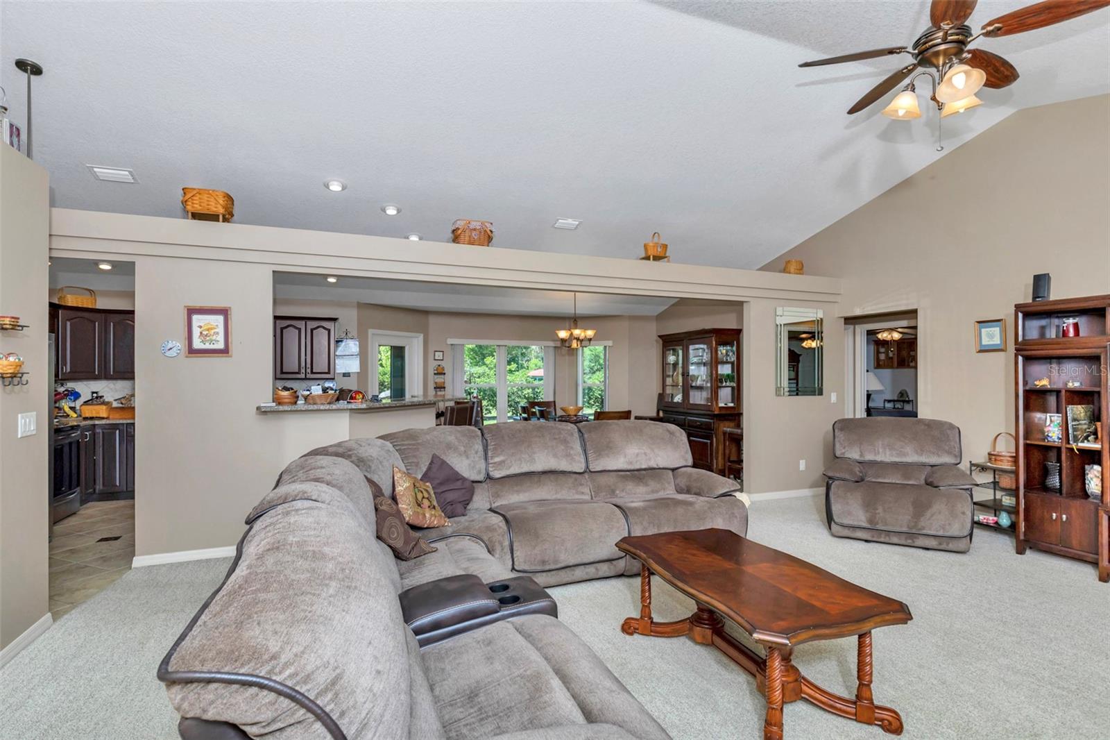 NO SUBDIVISION NAME - Residential