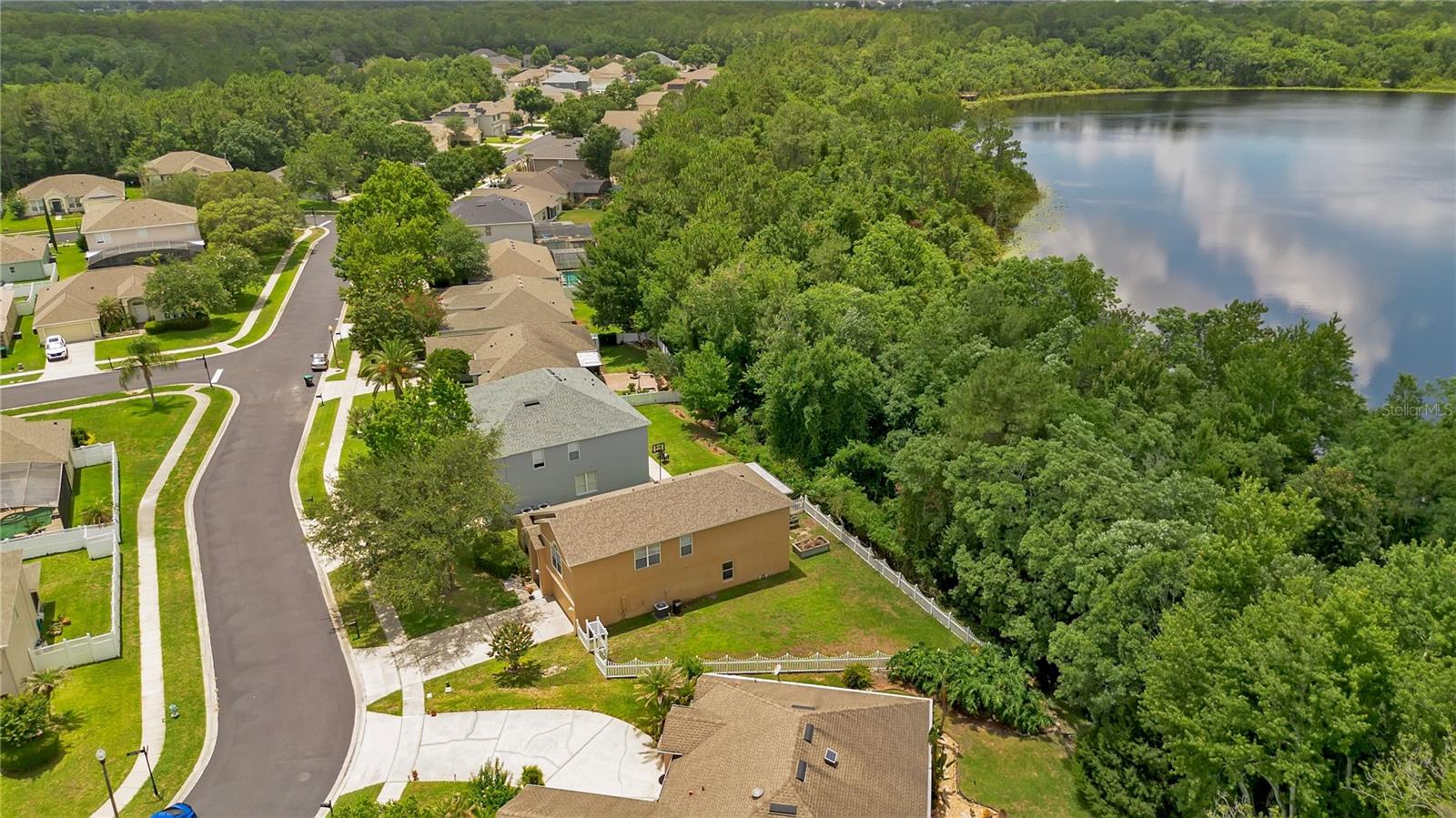 LAKE KEHOE PRESERVE 45/87 - Residential