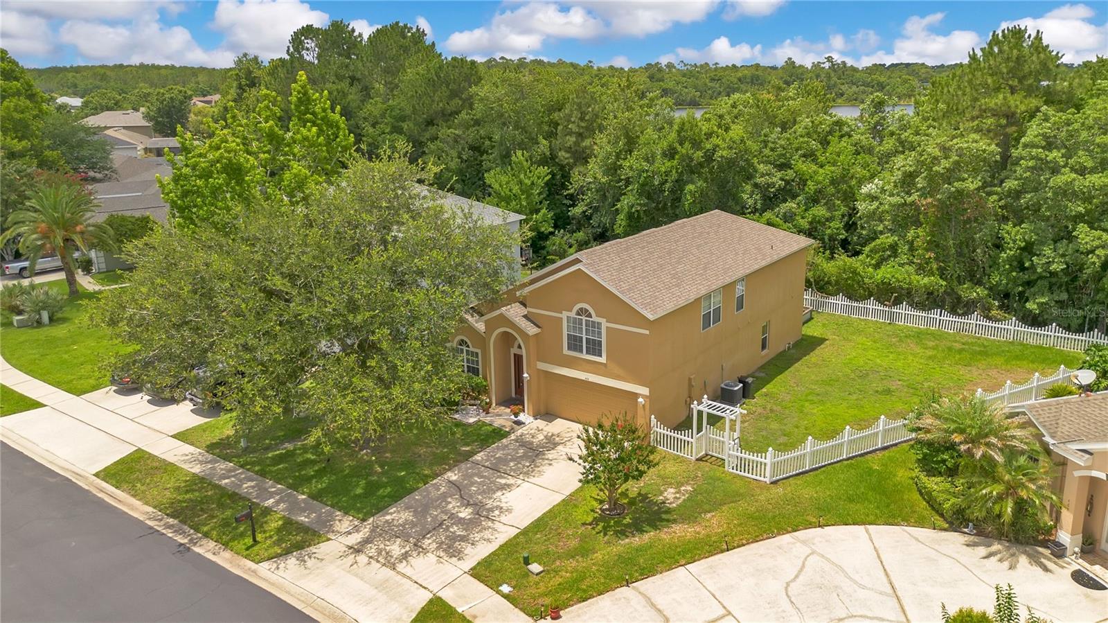 LAKE KEHOE PRESERVE 45/87 - Residential