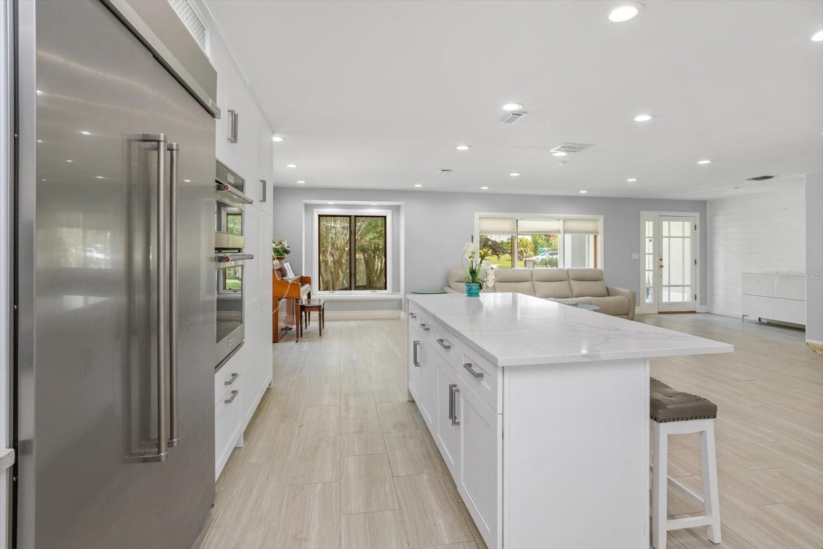 VALENCIA SHORES UNRECD PLAT - Residential