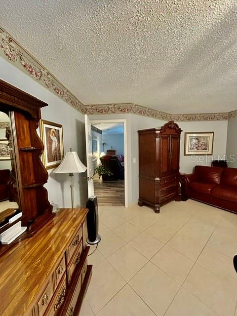 CARROLLWOOD SPGS UNIT 3 - Residential