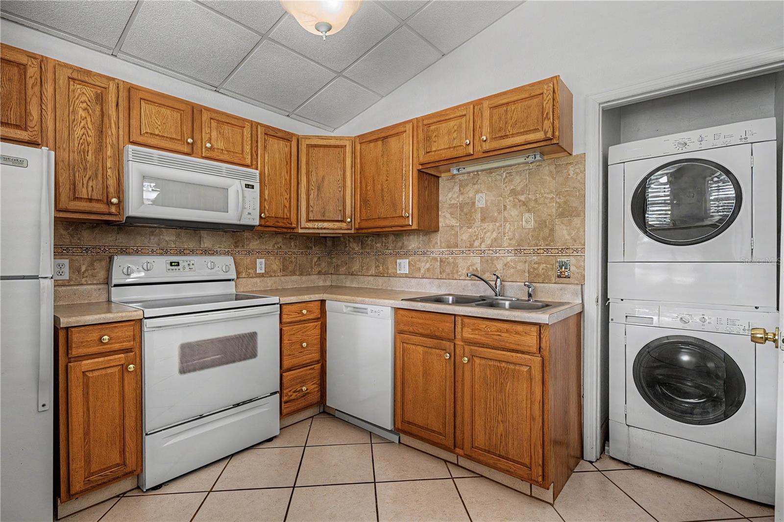 WEDGEWOOD ESTATES - Residential