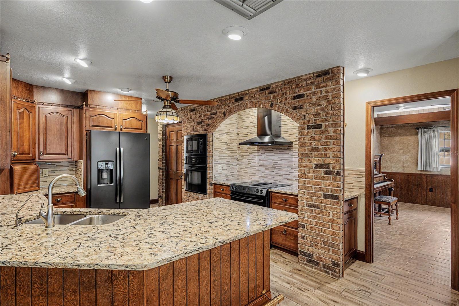 WEDGEWOOD ESTATES - Residential