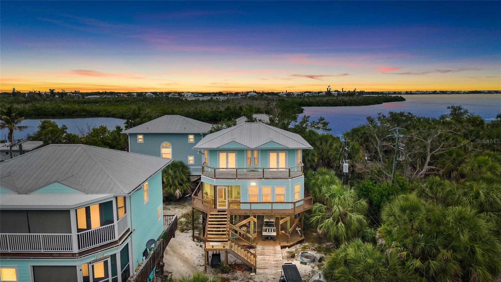 BANYAN BAYOU CONDO - Residential
