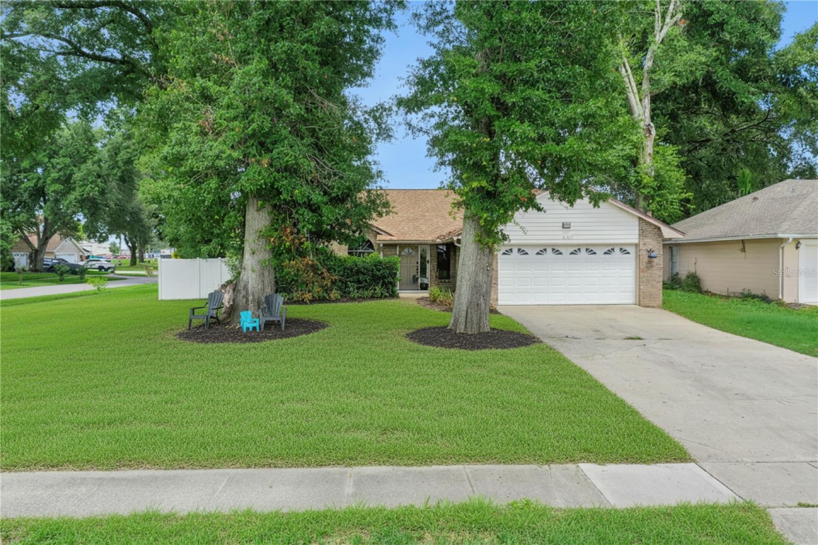 HIDDEN OAKS - Residential