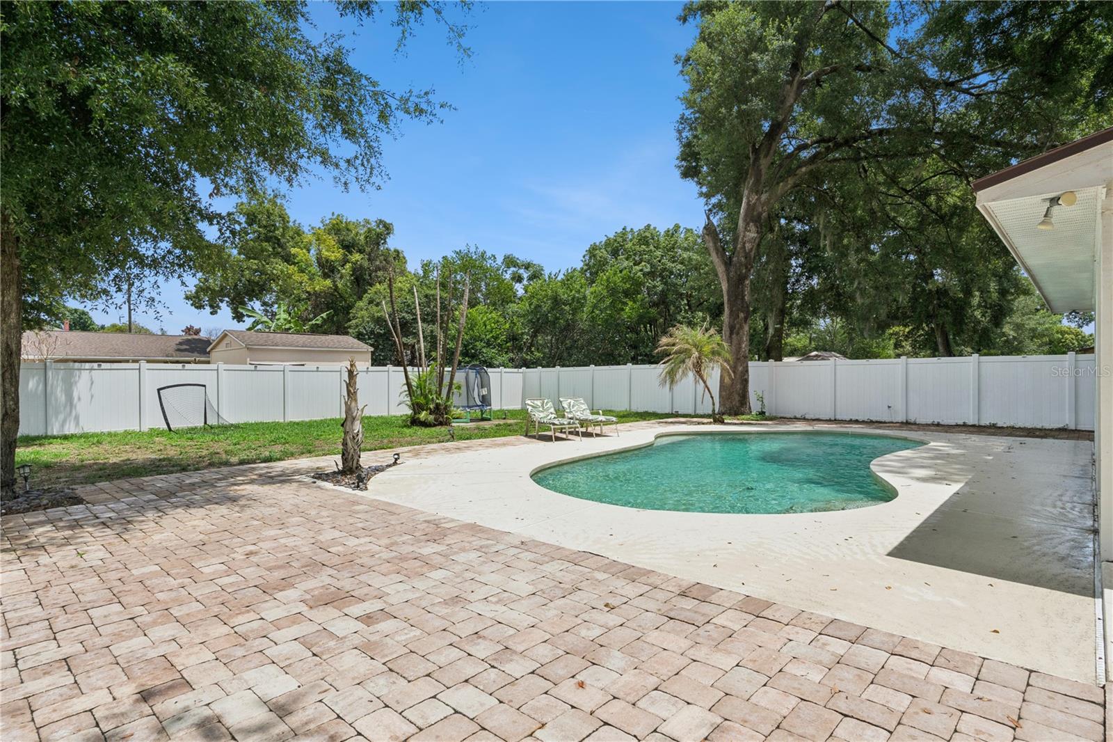 HIDDEN OAKS - Residential