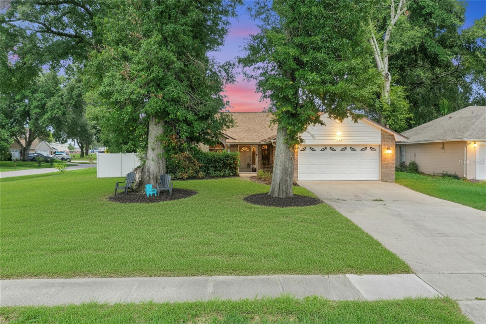 HIDDEN OAKS - Residential