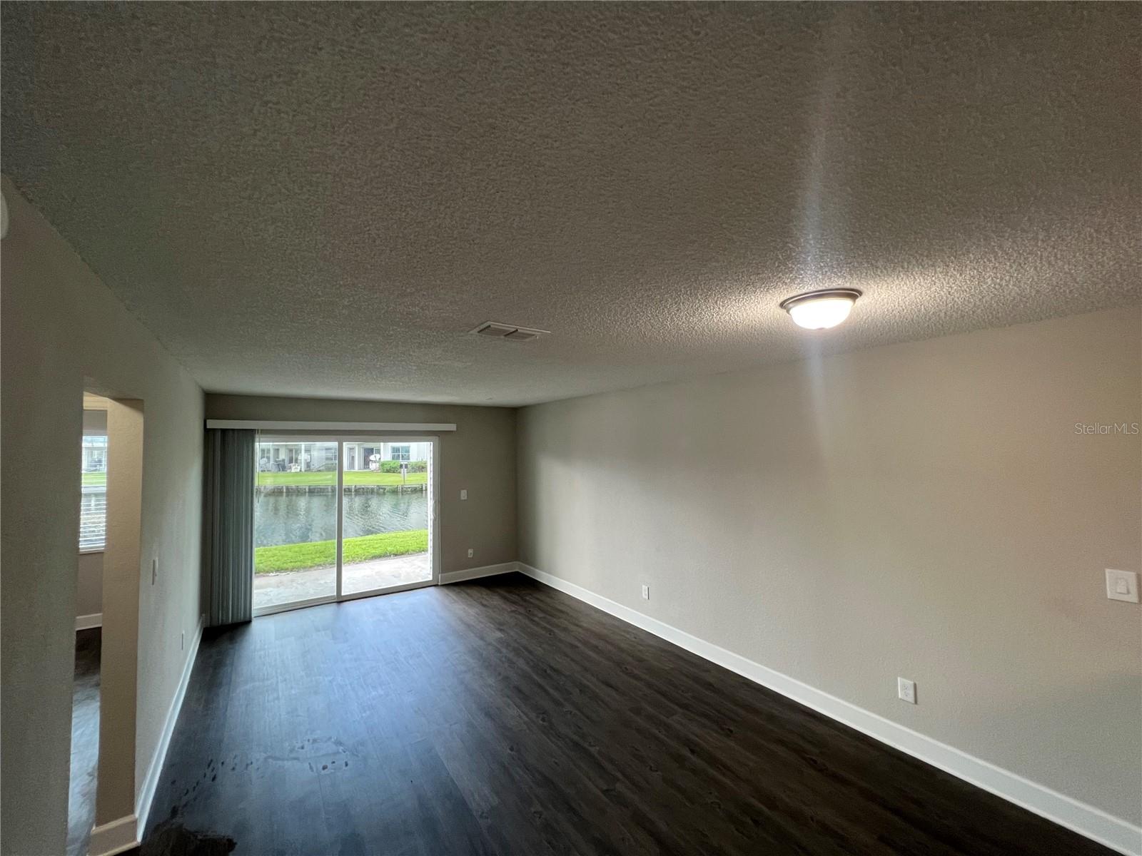 DOCKSIDE CONDO - Residential Lease