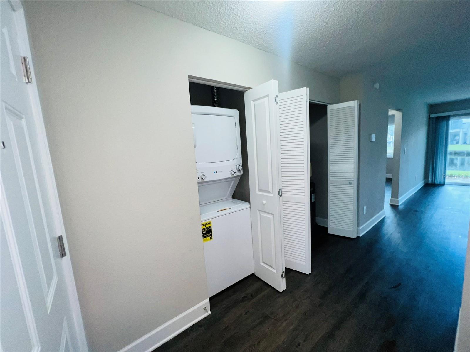 DOCKSIDE CONDO - Residential Lease