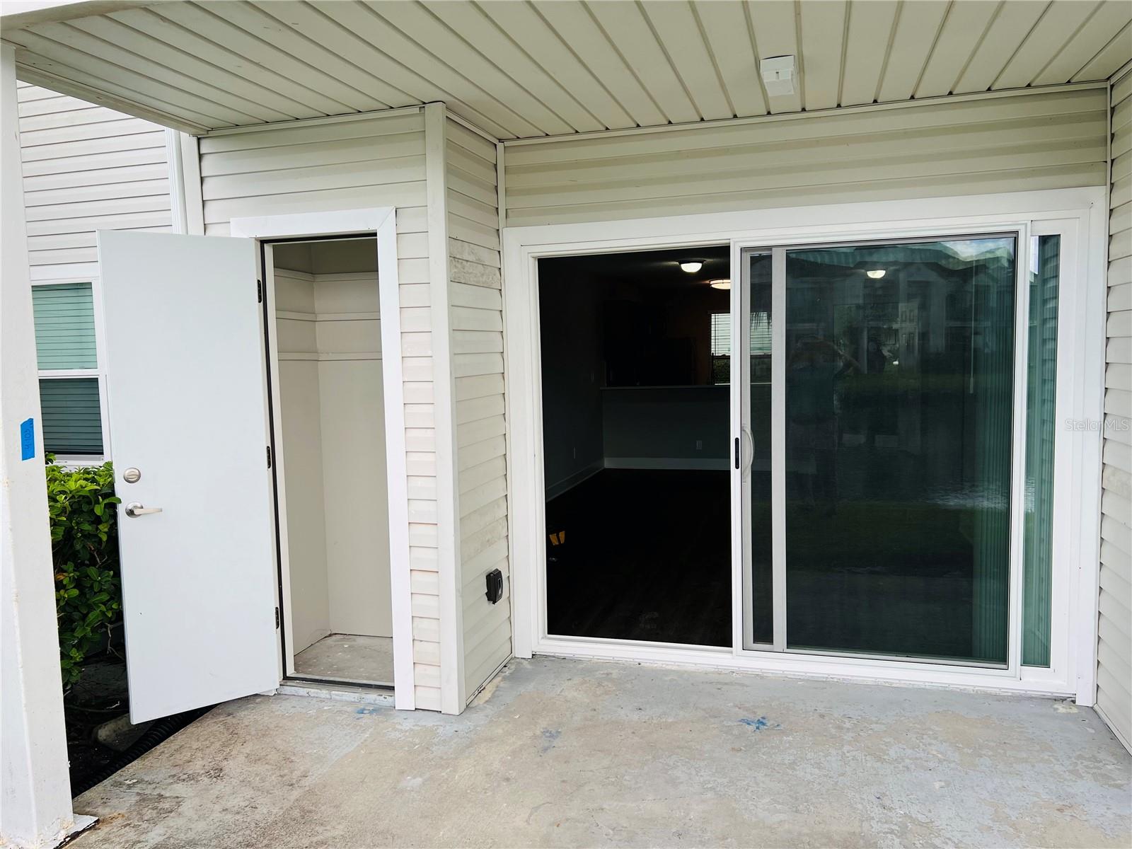 DOCKSIDE CONDO - Residential Lease