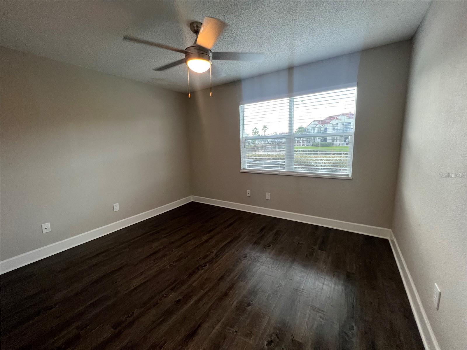 DOCKSIDE CONDO - Residential Lease
