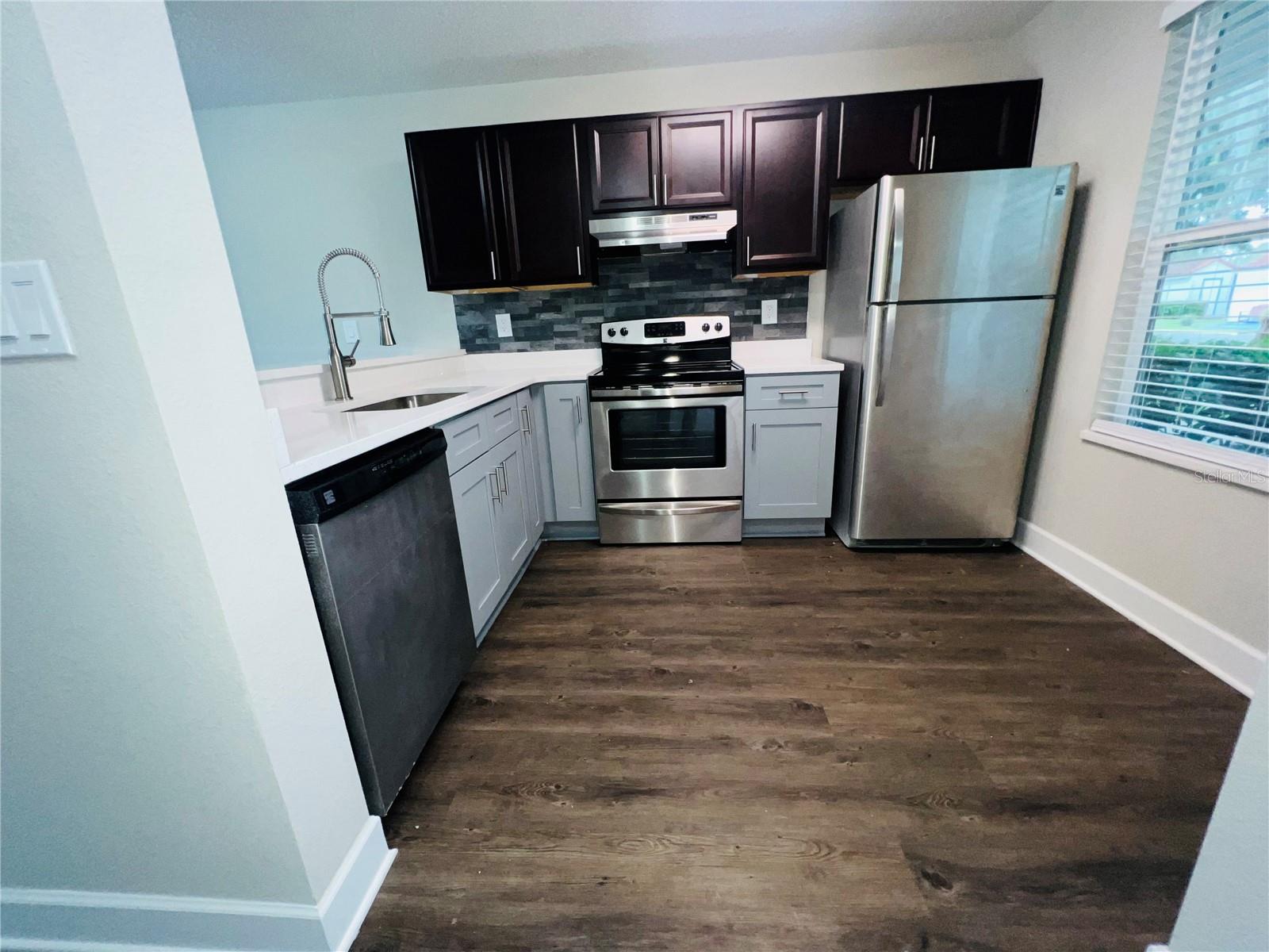 DOCKSIDE CONDO - Residential Lease
