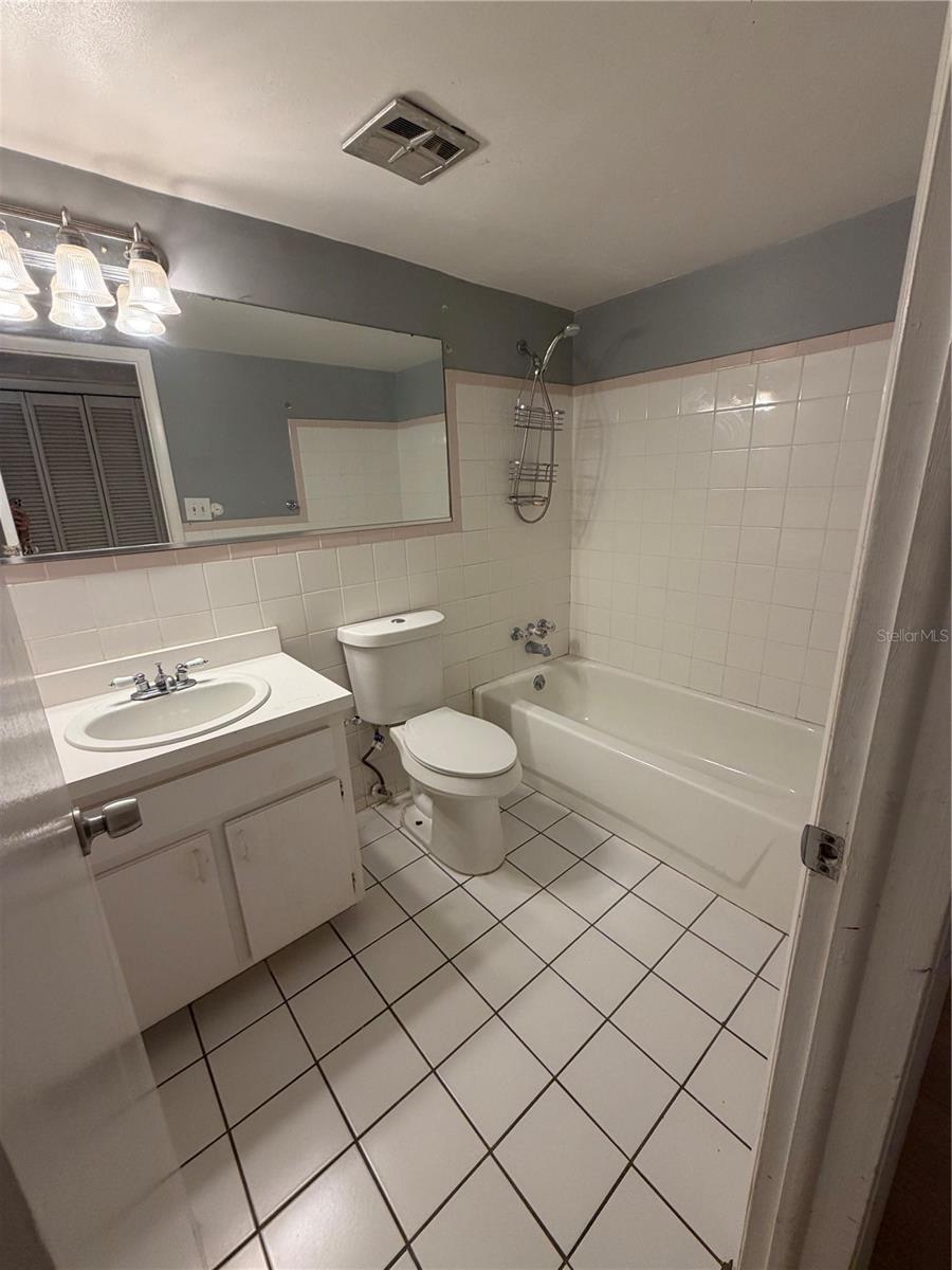 GOLFSIDE VILLAS CONDO - Residential