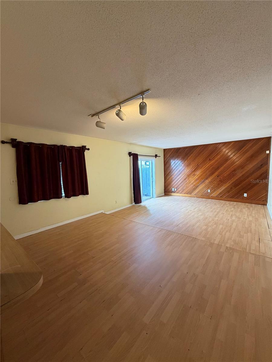 GOLFSIDE VILLAS CONDO - Residential