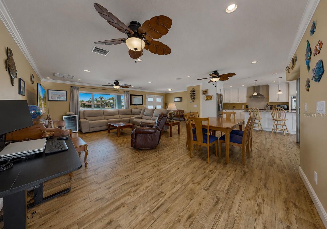 APOLLO BEACH UNIT 13 PT 1 RE - Residential