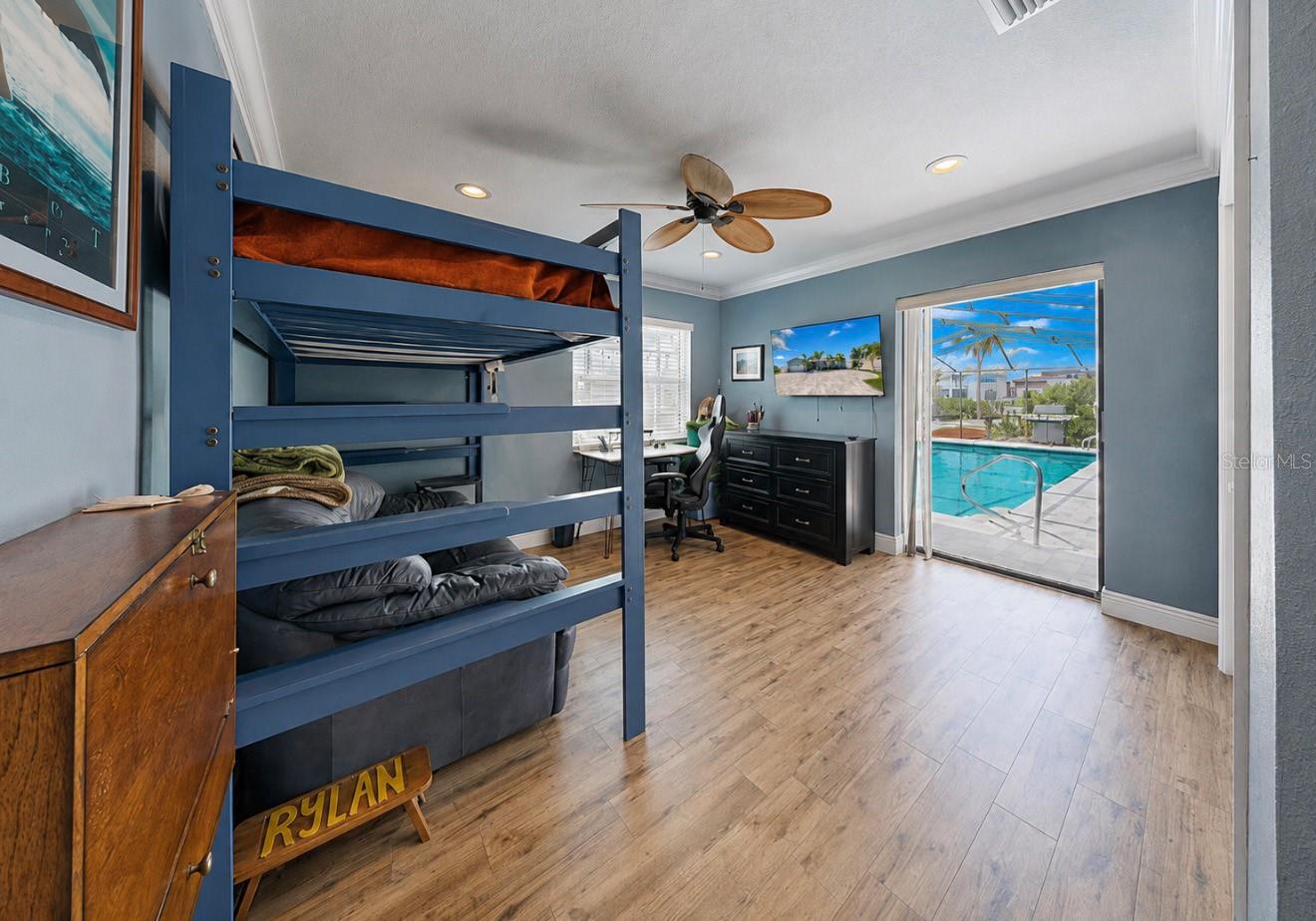 APOLLO BEACH UNIT 13 PT 1 RE - Residential