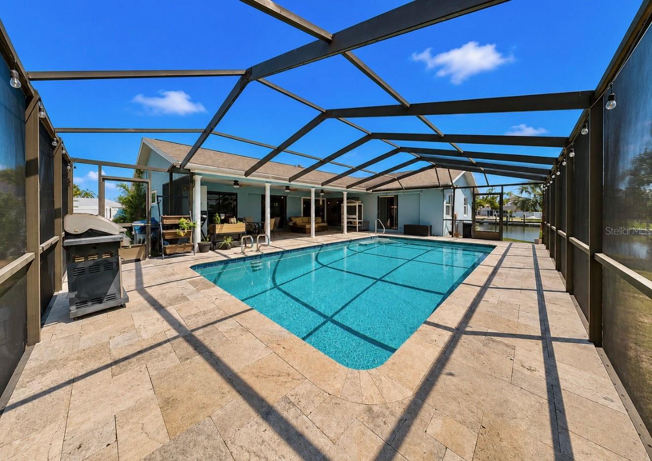 APOLLO BEACH UNIT 13 PT 1 RE - Residential