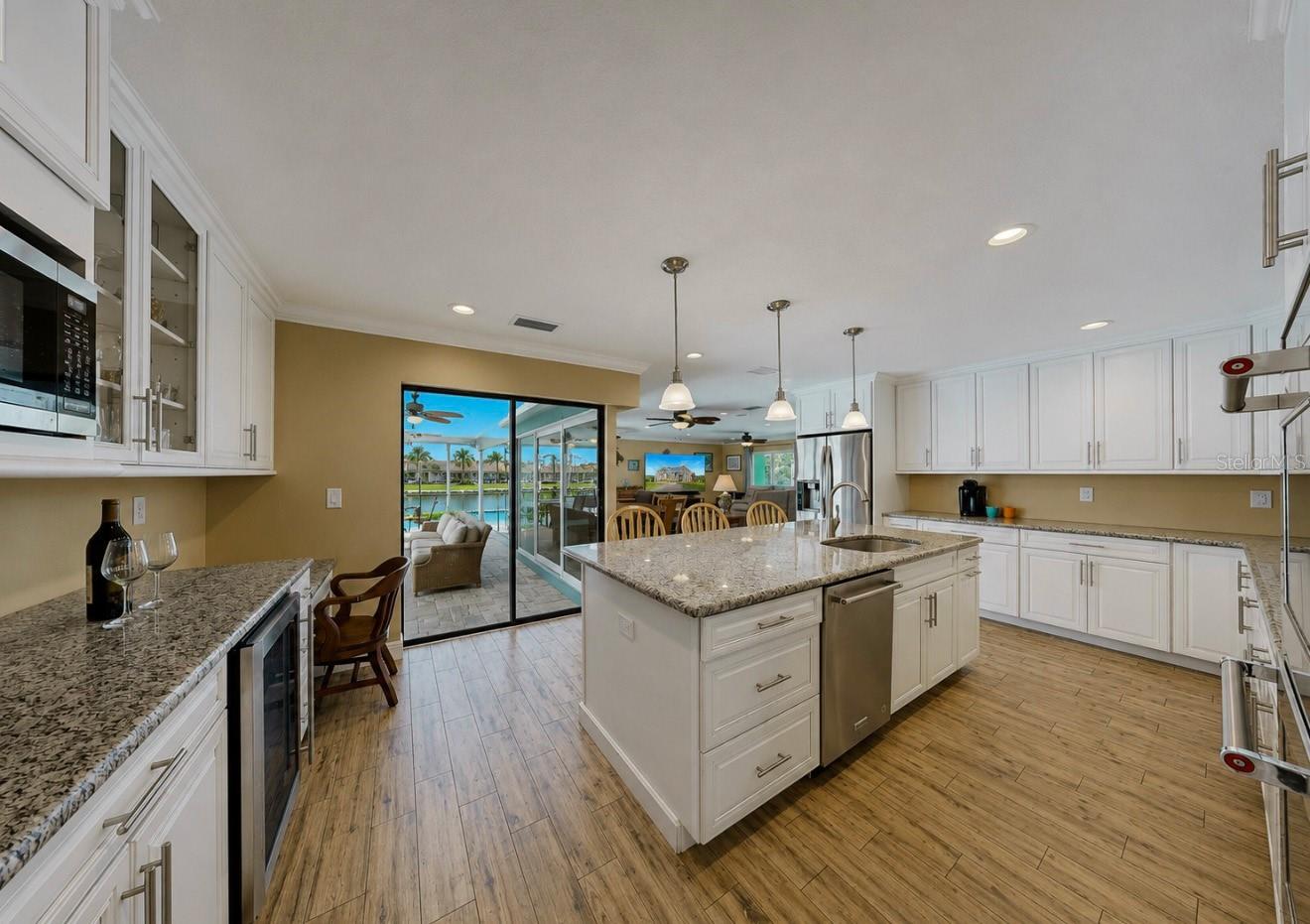 APOLLO BEACH UNIT 13 PT 1 RE - Residential
