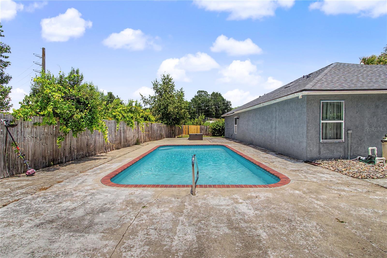 MARION OAKS UN 01 - Residential