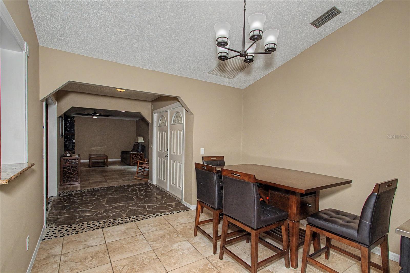 MARION OAKS UN 01 - Residential