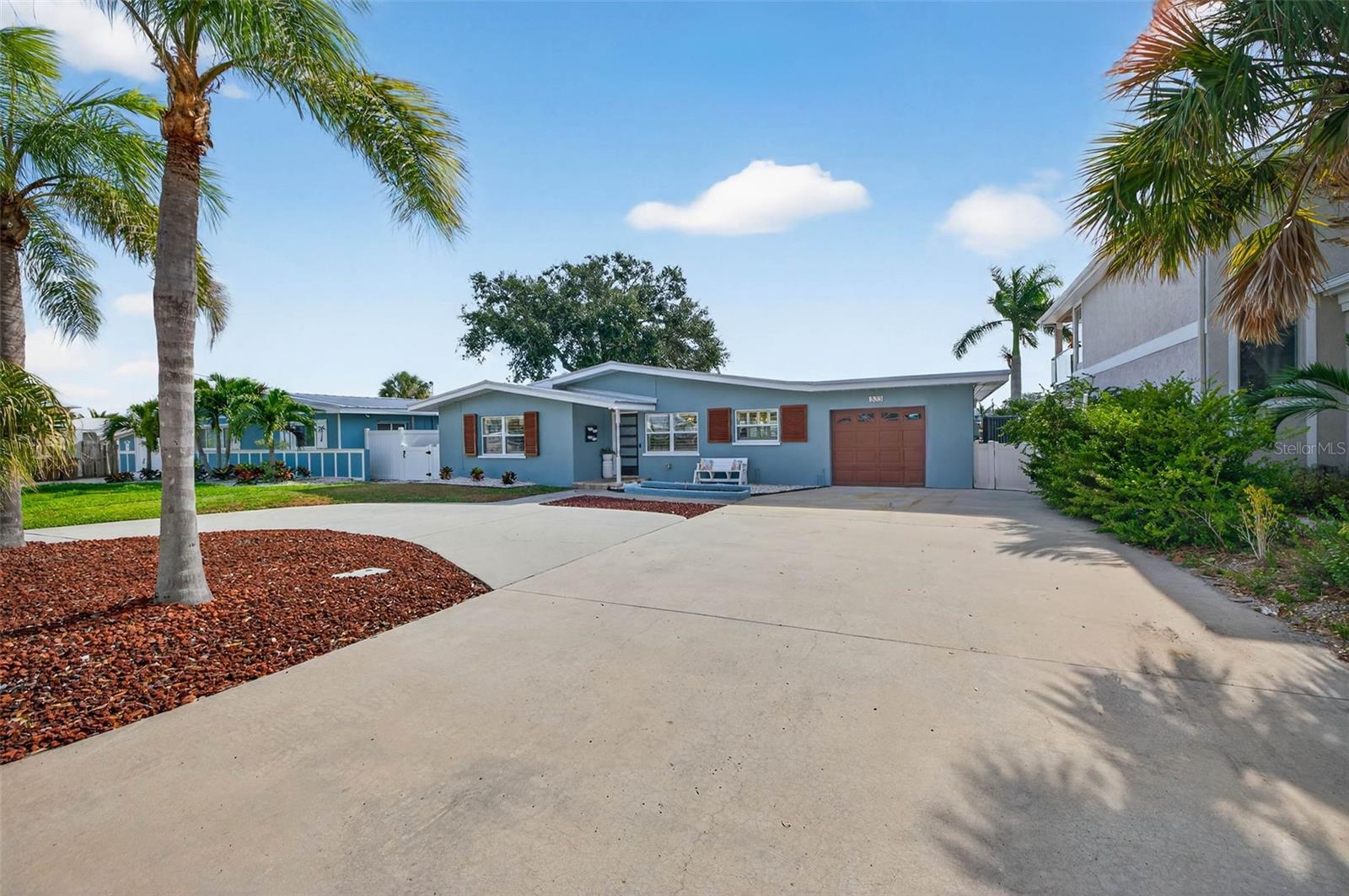 LA HACIENDA REP - Residential