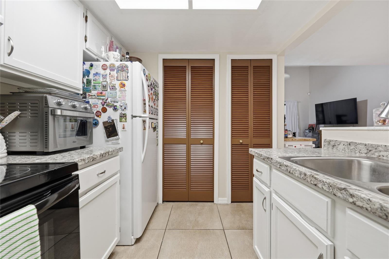 ROCKWOOD VILLAS UNIT II - Residential