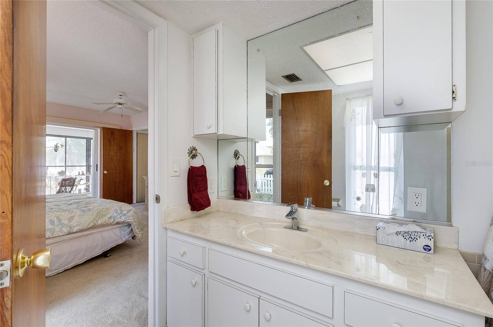 SOUTH VENICE - Residential