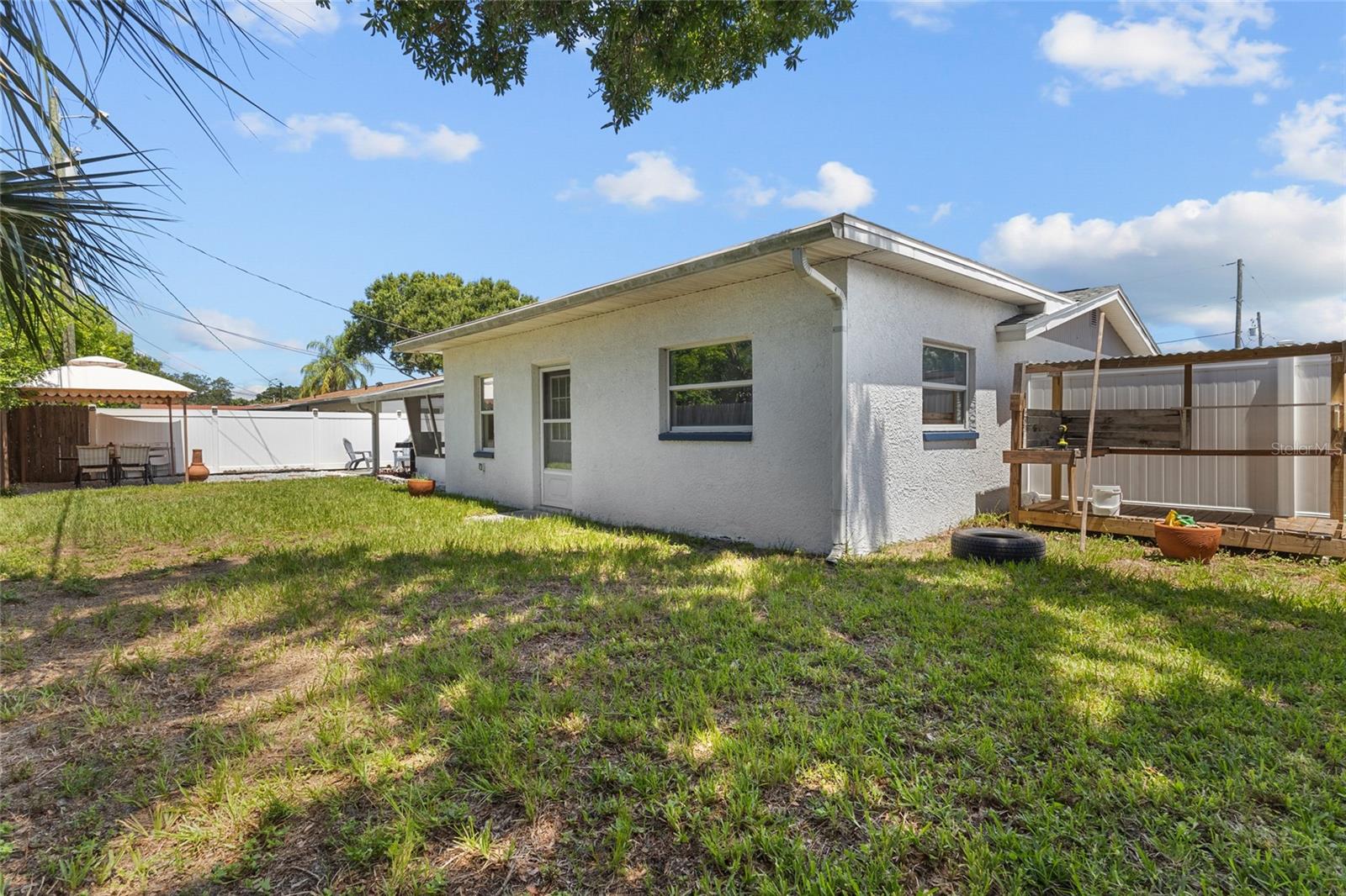 RIDGEWOOD GROVES - Residential