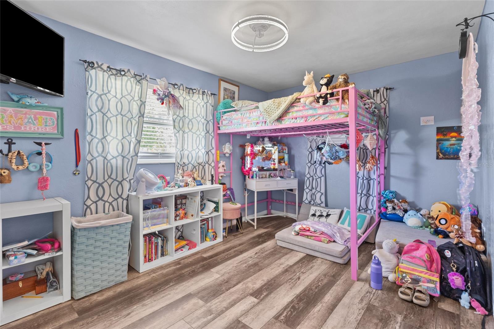 RIDGEWOOD GROVES - Residential