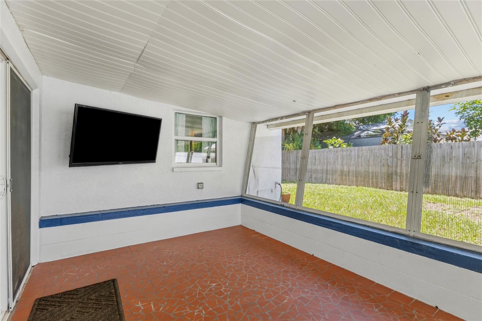 RIDGEWOOD GROVES - Residential