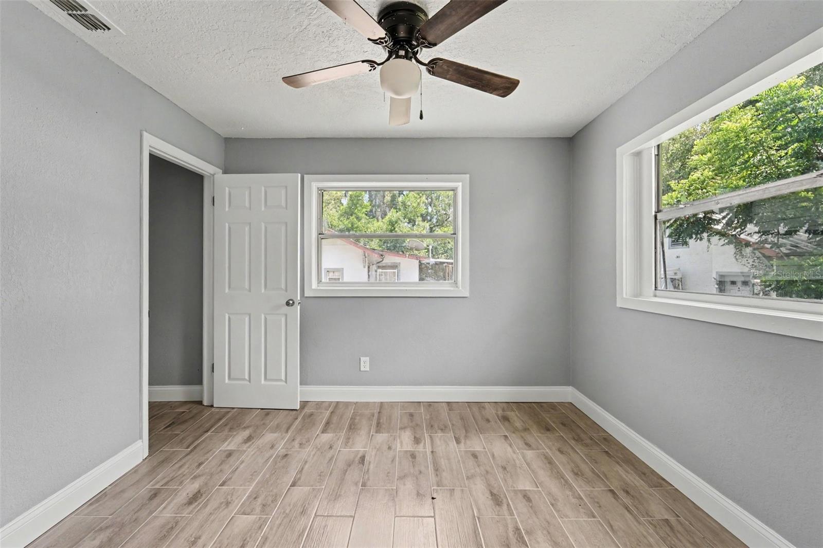FARRAR A H - Residential Income
