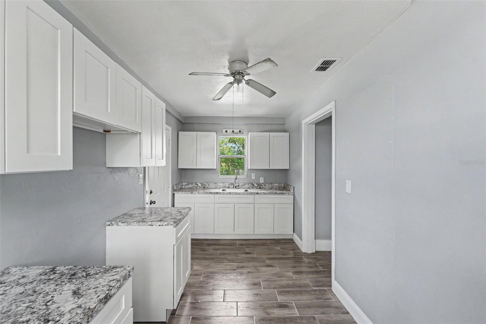 FARRAR A H - Residential Income