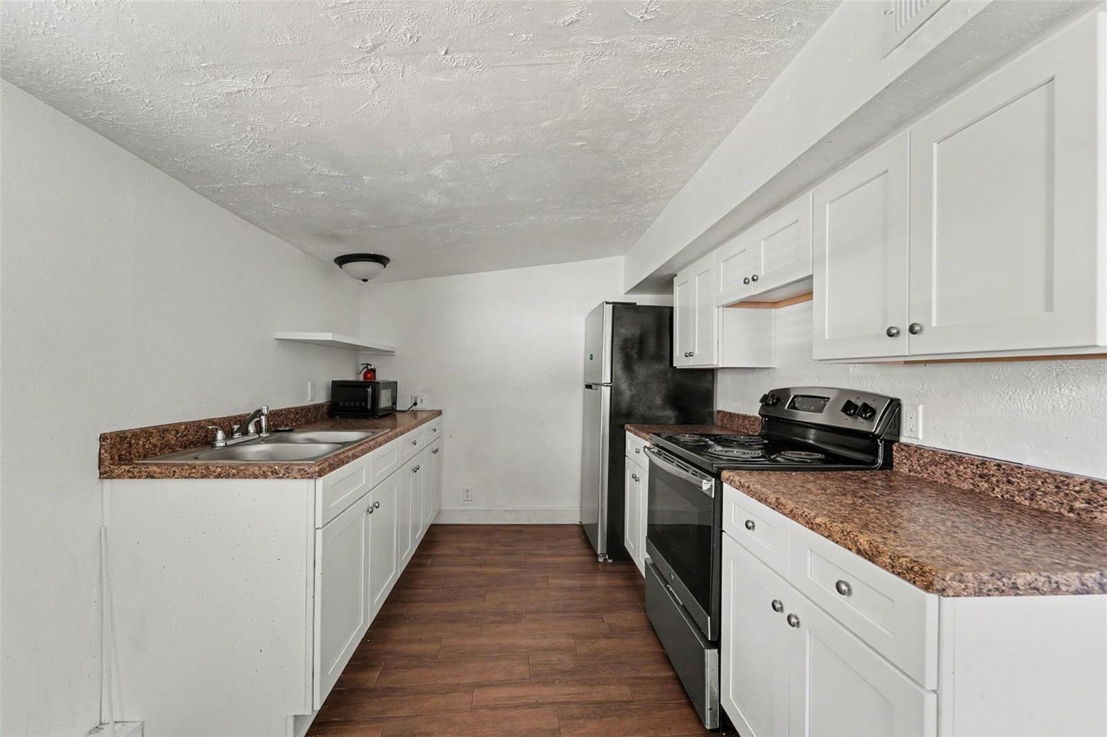 FARRAR A H - Residential Income