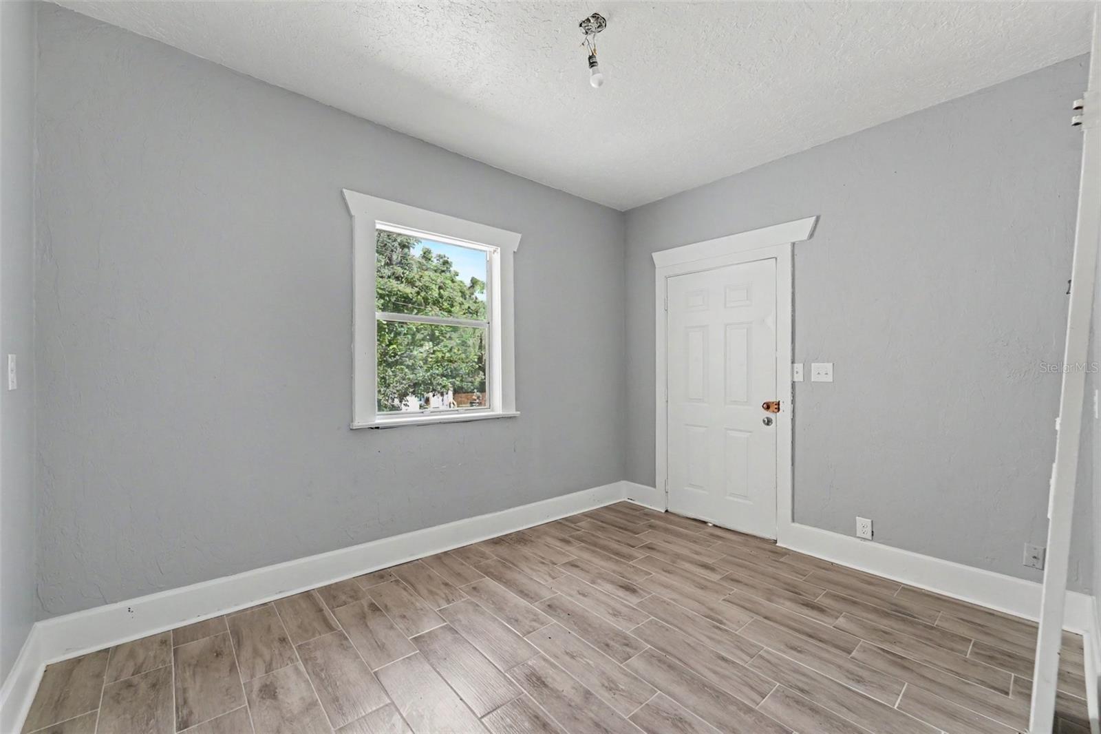 FARRAR A H - Residential Income