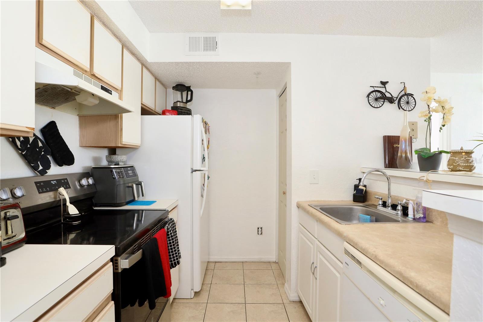 VILLAS DEL SOL AT KISSIMMEE CONDO - Residential