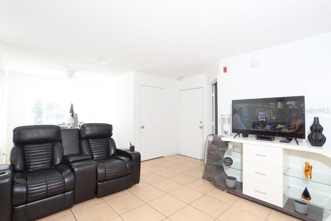 VILLAS DEL SOL AT KISSIMMEE CONDO - Residential