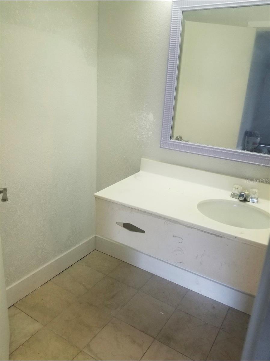 SARASOTA CAY CLUB CONDO - Residential