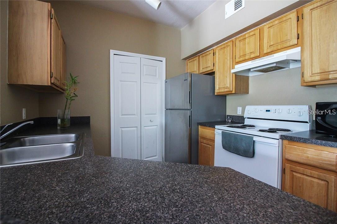 FOUNTAINS/METRO WEST CONDO - Residential Lease
