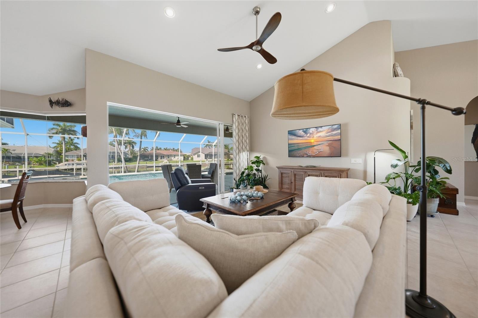 BURNT STORE ISLES SEC 15 - Residential