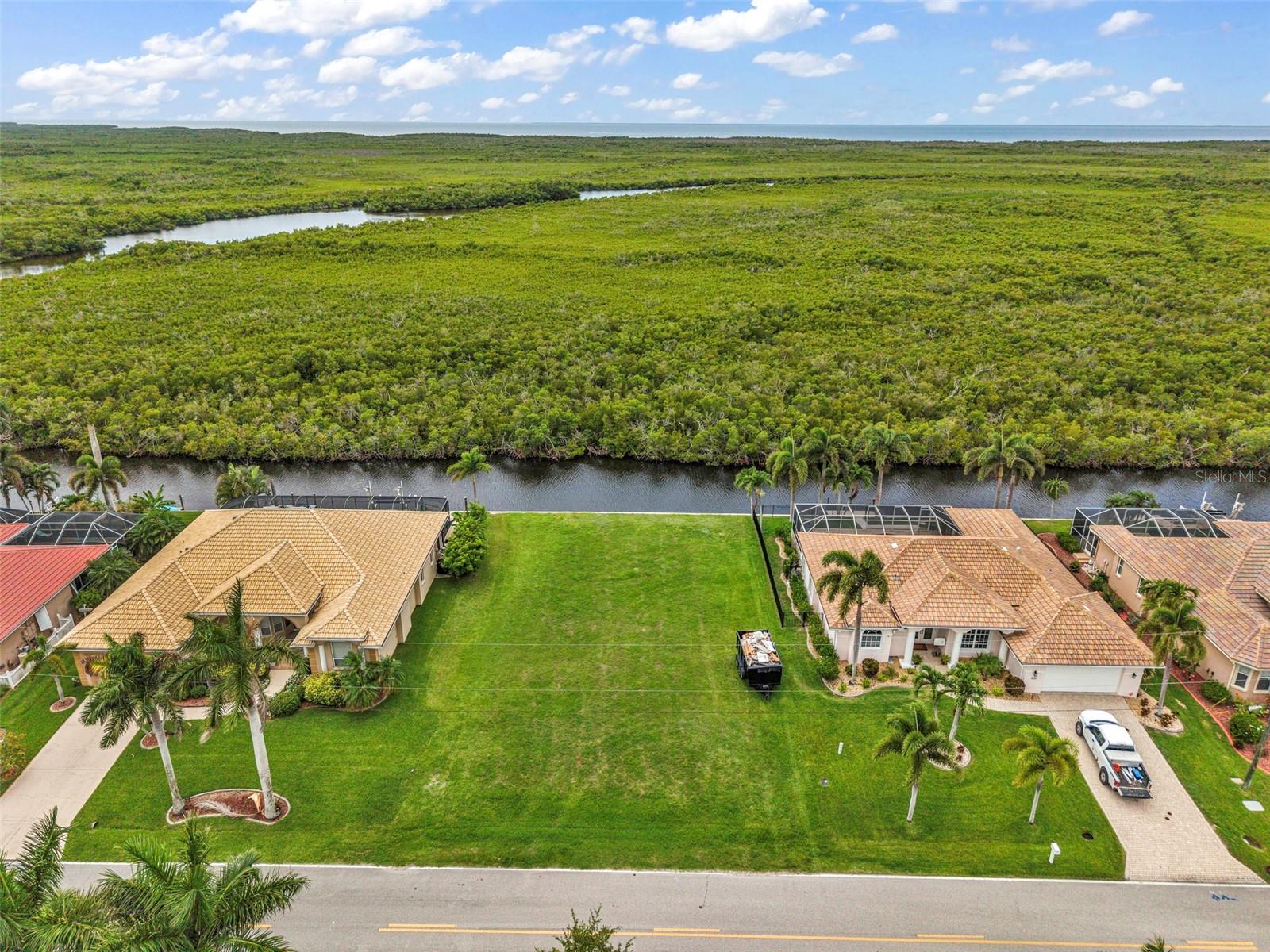 PUNTA GORDA ISLES SEC 15 - Land