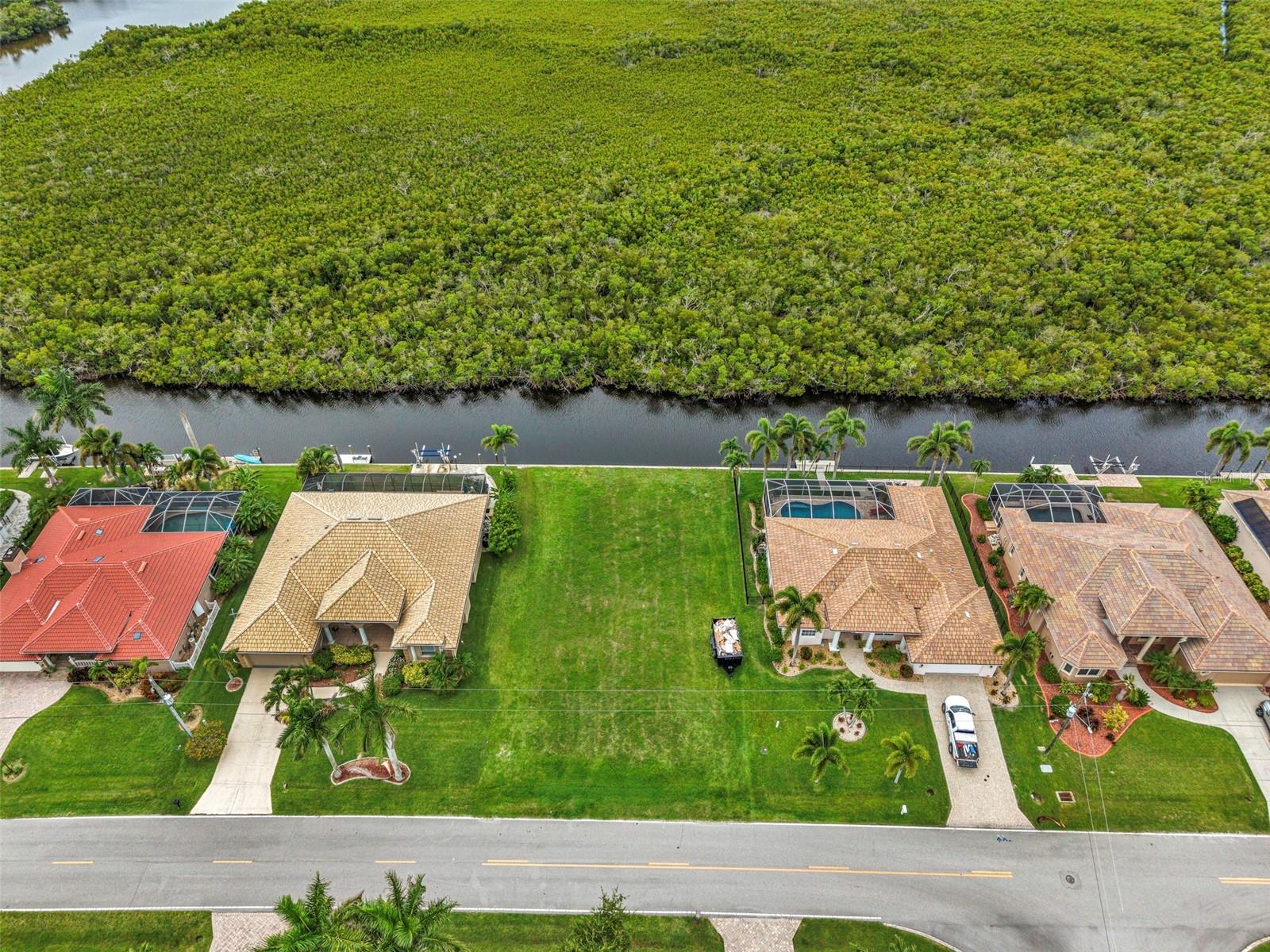 PUNTA GORDA ISLES SEC 15 - Land