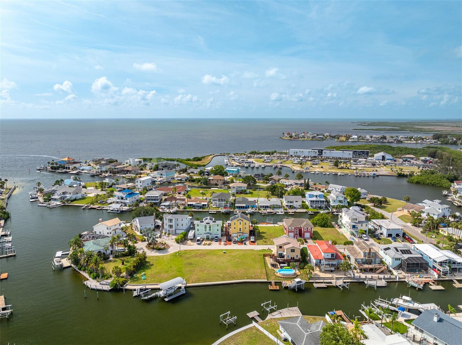 HUDSON BEACH ESTATES - Land